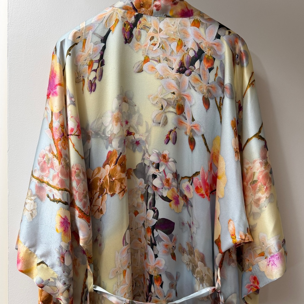 Samantha Chang Floral Kimono Robe 100% Silk One Size Pre-owned